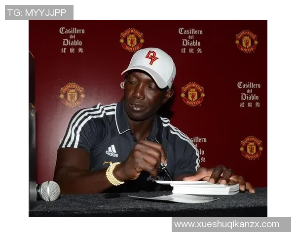 约克足球明星高清壁纸尽显球场风采与激情瞬间的完美结合